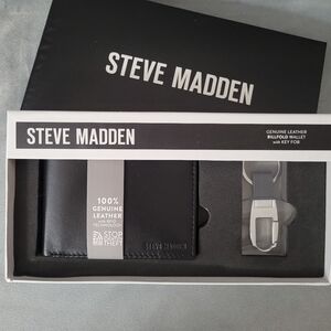 Genuine Leather Wallet & Key Fob Set- Steve Madden